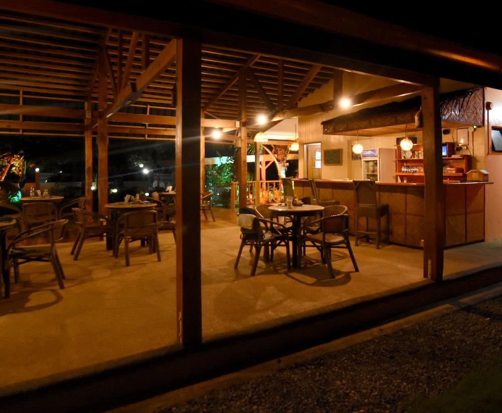 Alona42 Resort Panglao Eksteriør billede