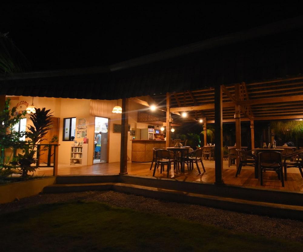 Alona42 Resort Panglao Eksteriør billede
