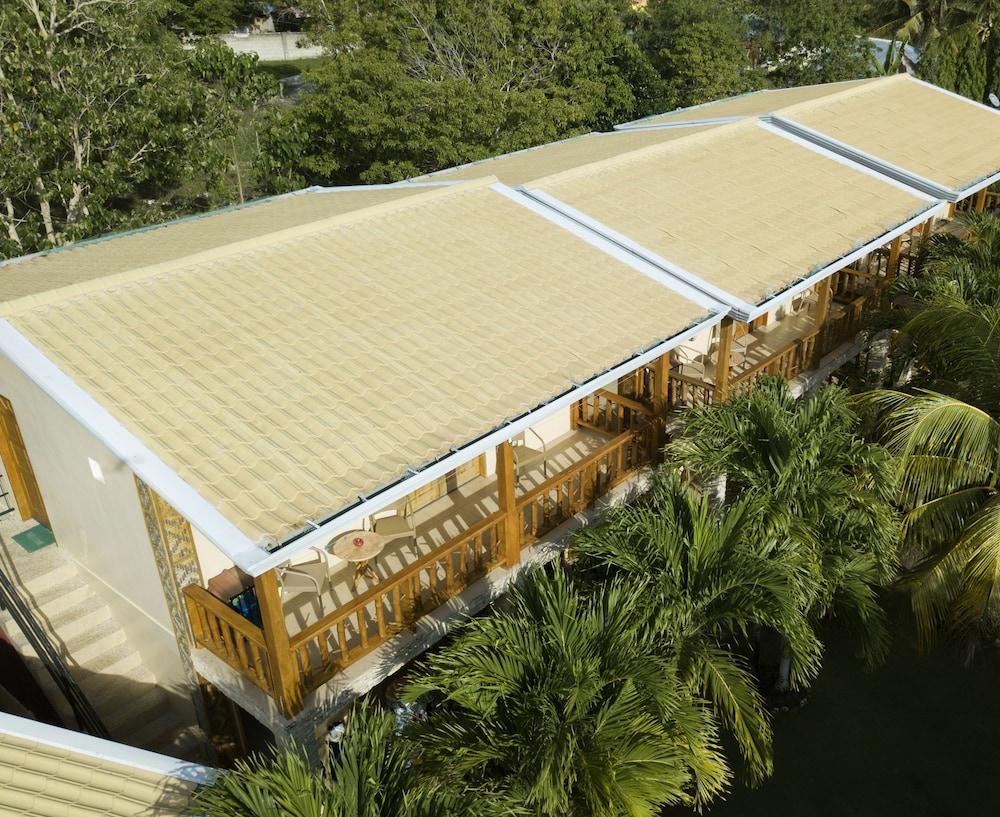 Alona42 Resort Panglao Eksteriør billede