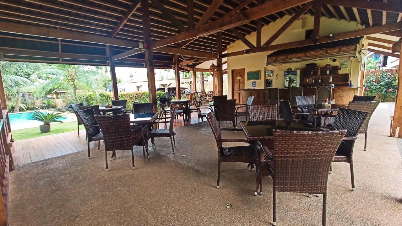 Alona42 Resort Panglao Eksteriør billede
