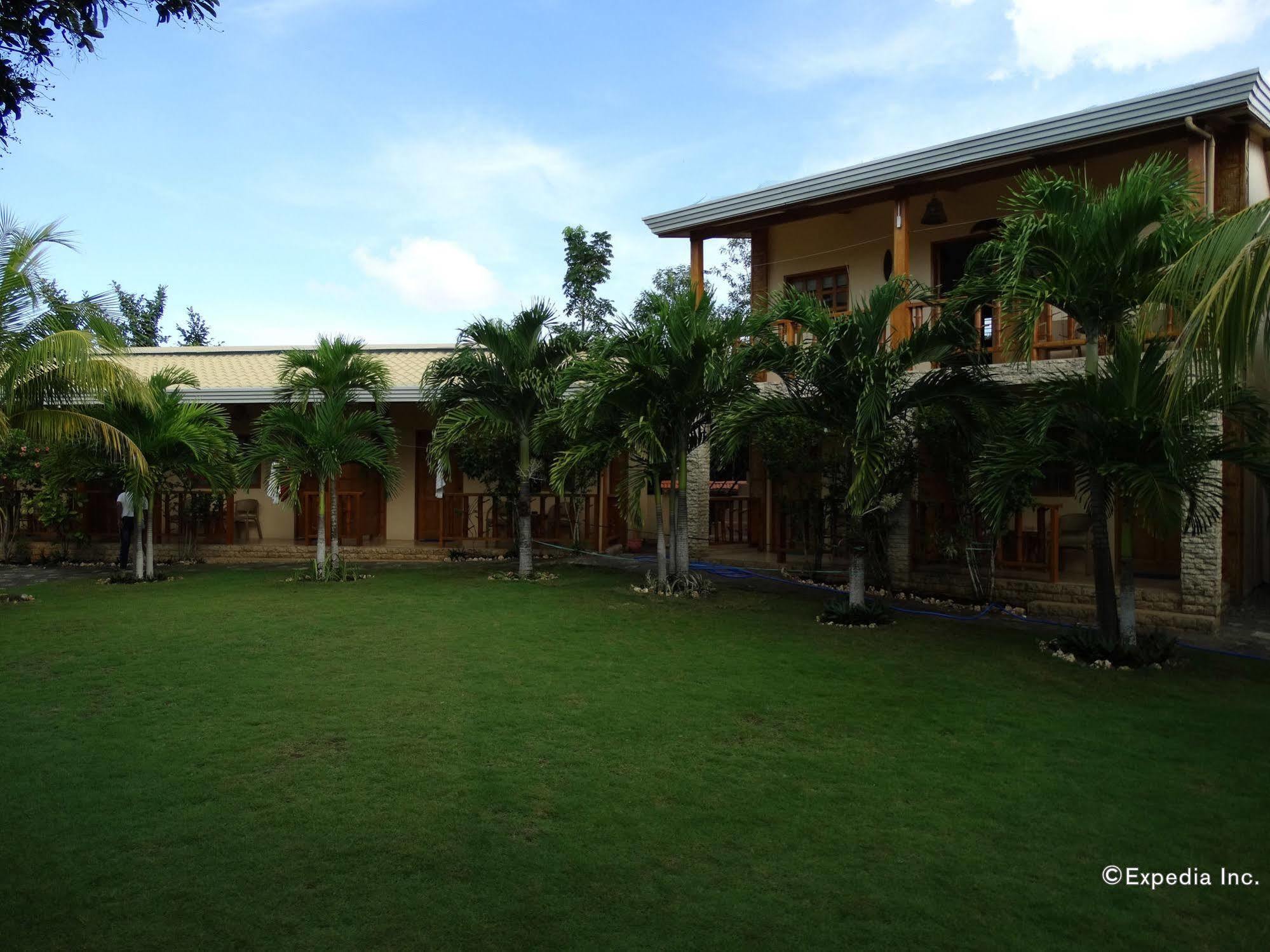 Alona42 Resort Panglao Eksteriør billede